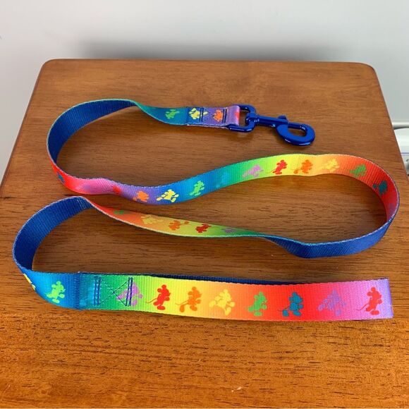 Disney pride tails collection rainbow Mickey Mouse dog leash size medium / large - Picture 3 of 5